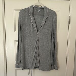 Nordstrom Heather Gray Cloud soft pajama set. Full length pants with l/s top